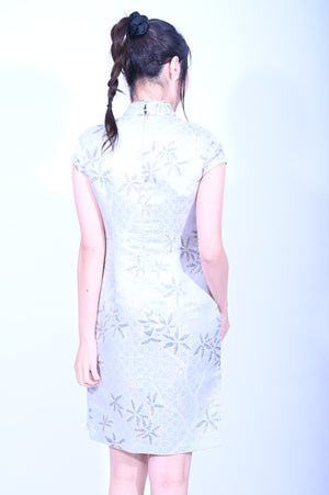Line & Curve Ladies Silk Qi PaoYL1170-9