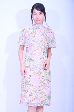 Line & Curve Ladies Cape Qipao92016A